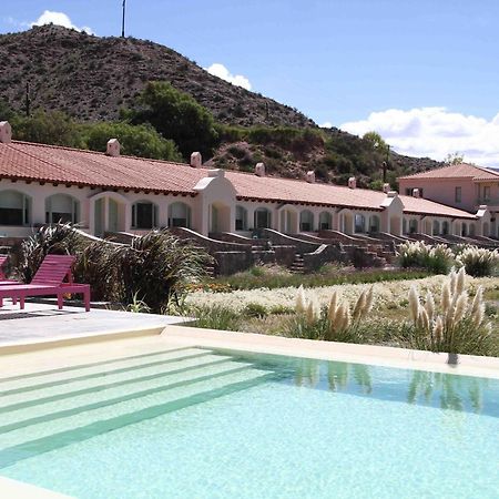 Hotel Huacalera Bagian luar foto